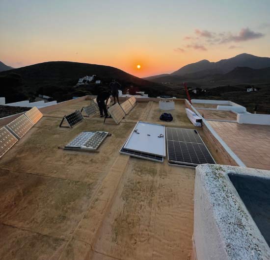 Instalaciones de energía solar fotovoltaica de autoconsumo para uso doméstico e industrial | Almería | EQUIMOLEC